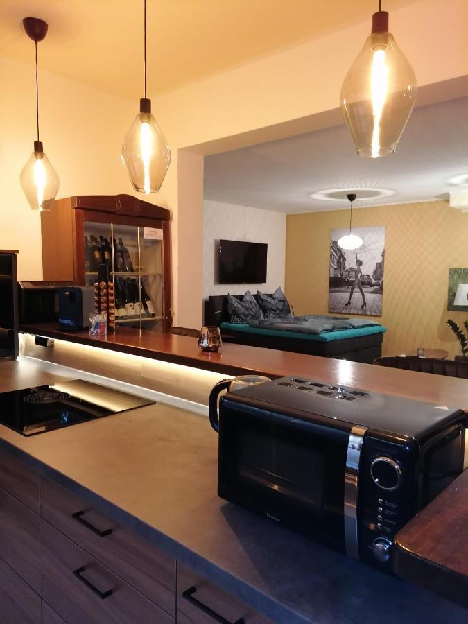 Ferienwohnung Schuhmann Mit Wintergarten Und Garten Therme Aquapulco Und Ikuna Erlebnispark, Zoo Schmiding 20 Min Mit Auto Entfernt Ab 3 Naechte Buchbar Hinzenbach Екстериор снимка