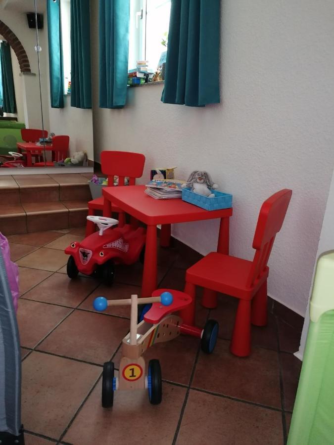 Ferienwohnung Schuhmann Mit Wintergarten Und Garten Therme Aquapulco Und Ikuna Erlebnispark, Zoo Schmiding 20 Min Mit Auto Entfernt Ab 3 Naechte Buchbar Hinzenbach Екстериор снимка