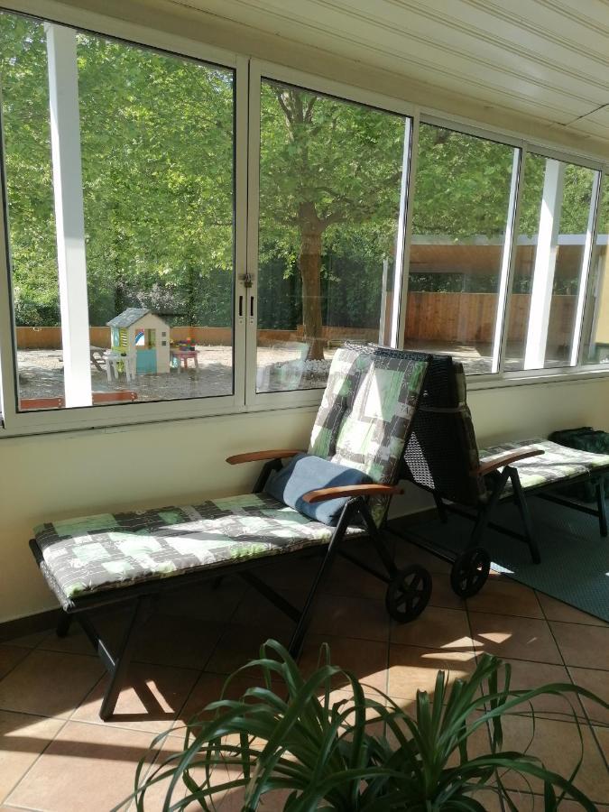 Ferienwohnung Schuhmann Mit Wintergarten Und Garten Therme Aquapulco Und Ikuna Erlebnispark, Zoo Schmiding 20 Min Mit Auto Entfernt Ab 3 Naechte Buchbar Hinzenbach Екстериор снимка